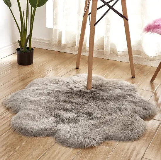 Plum Blossom Long Plush Carpet for Home Use
